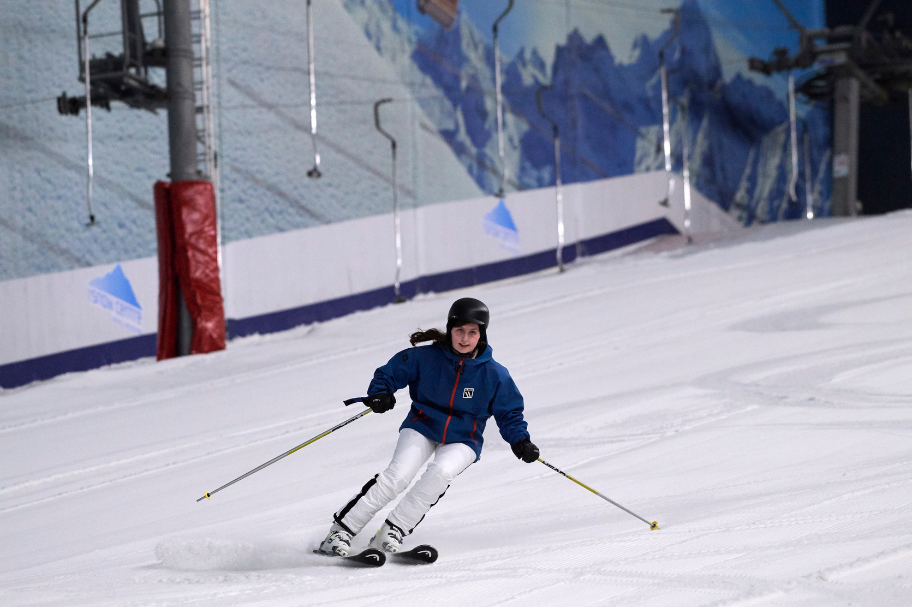 Ice skiing store