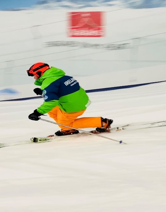 Pete Gillespie telemark skiing at indoor slope near London