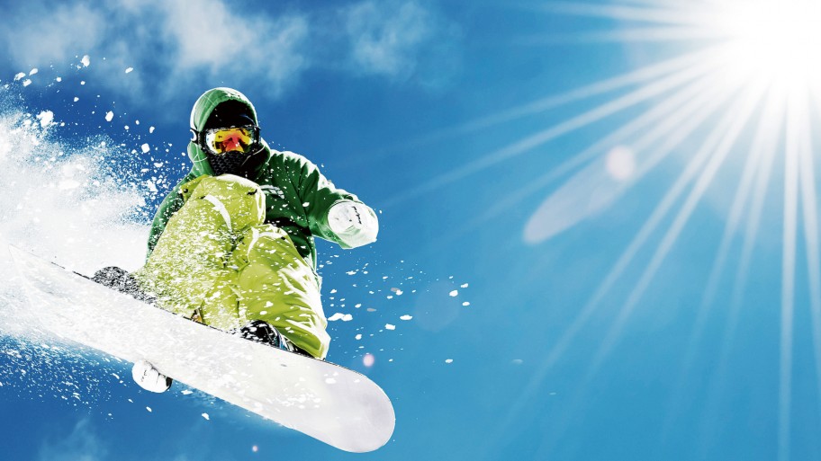 Snowboarder