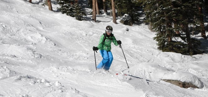 Guest skiing on the Moguls